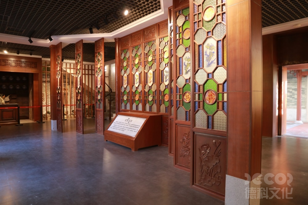 博物館裝修如何在展廳中創(chuàng)造出與展品相呼應(yīng)的色彩和材質(zhì)？