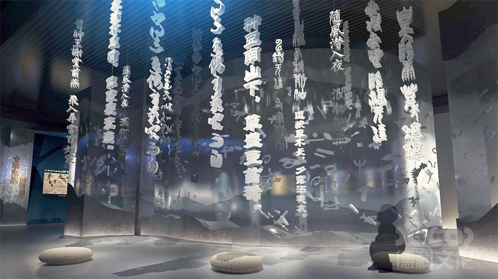 數(shù)字博物館設(shè)計(jì)中如何利用數(shù)字化展品提供觀眾評(píng)價(jià)和反饋機(jī)制？